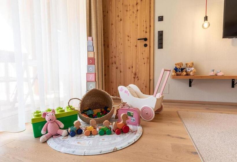 اتاق استاندارد, Das Bleibt Alpine Suites