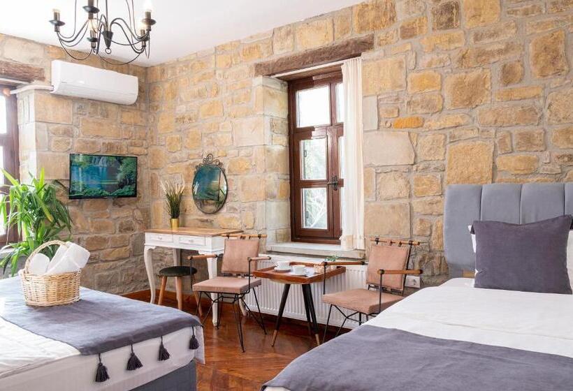 Трехместный Номер Стандарт Вид на Сад, Salkım Otel Gökçeada