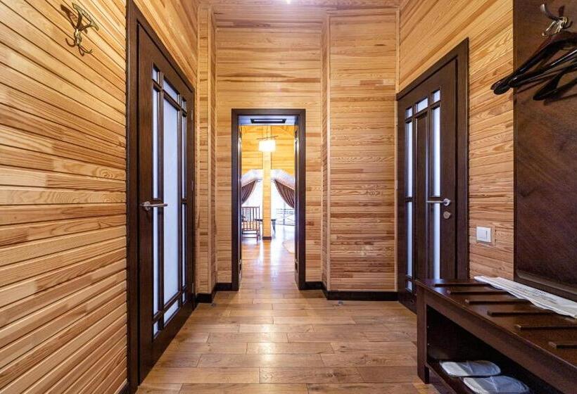 Семейный Номер, Chalet Du Mont