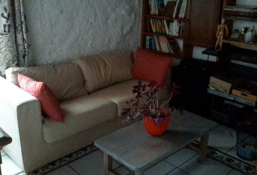 Трехместный Номер Стандарт Вид на Сад, La Bergerie St Didier En Velay 43140