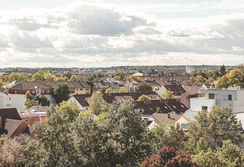 Полулюкс, Plaza Hotel Hanau