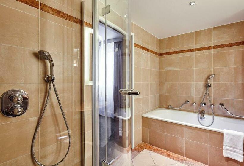 アウトサイドクラシックルーム, Pullman Paris La Defense