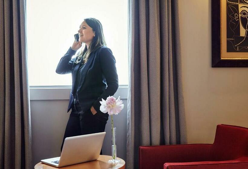 景色の見えるデラックスルーム, Pullman Paris La Defense