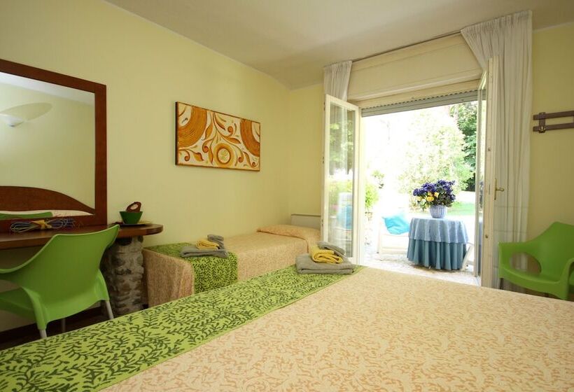 Трехместный Номер Superior, West Garda