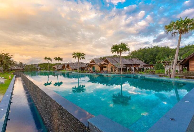 اتاق لوکس با چشم‌انداز, Venice Krabi Villa Resort