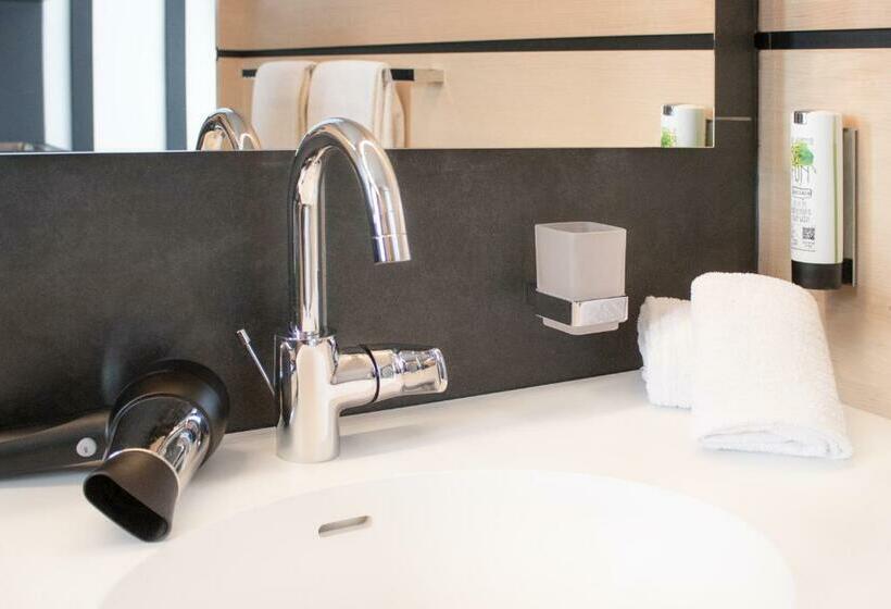 Номер Deluxe, Oy Hotel By Wmm Hotels