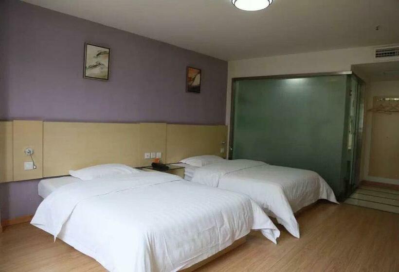 Номер бизнес-класса, 7days Inn Huaihua Mayang Binhe Road
