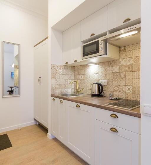 استودیوی استاندارد, Scandinavian Apartments