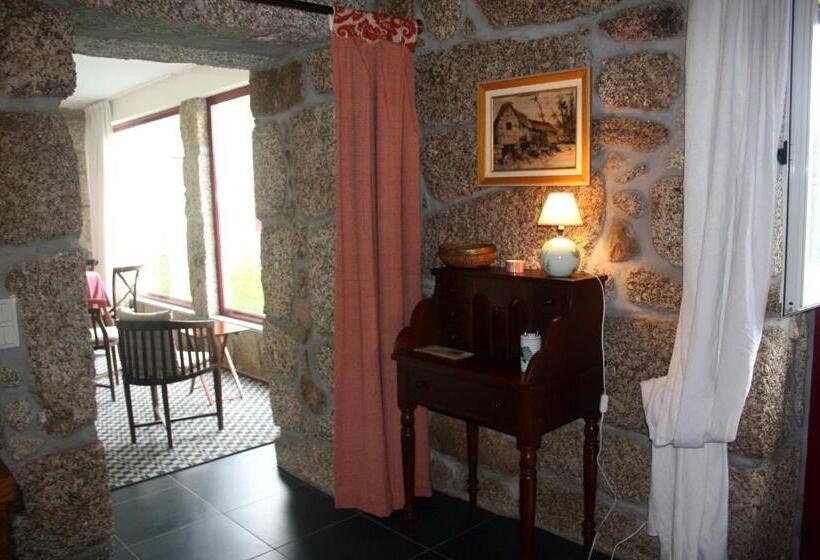 Дом 3 Спальни, Casas Do Eido E Casa Da Viúva