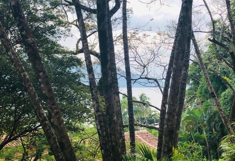 سوییت با چشم‌انداز دریا, Suítes Vista Pro Mar Ilhabela