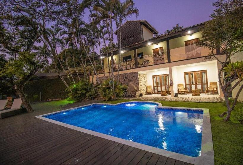 سوییت با چشم‌انداز دریا, Suítes Vista Pro Mar Ilhabela