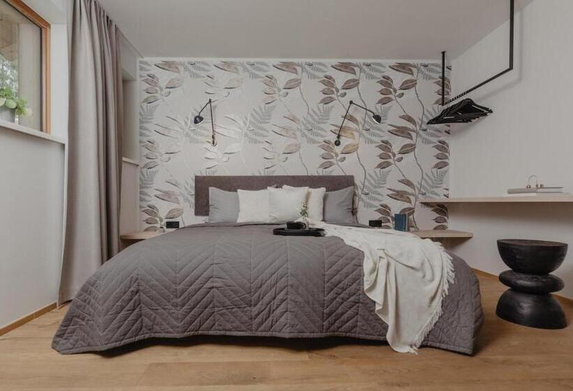 Вилла 3 Спальни, Rosamunde Apartments