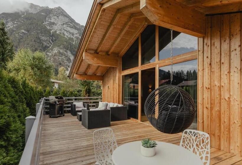 Вилла 3 Спальни, Rosamunde Apartments