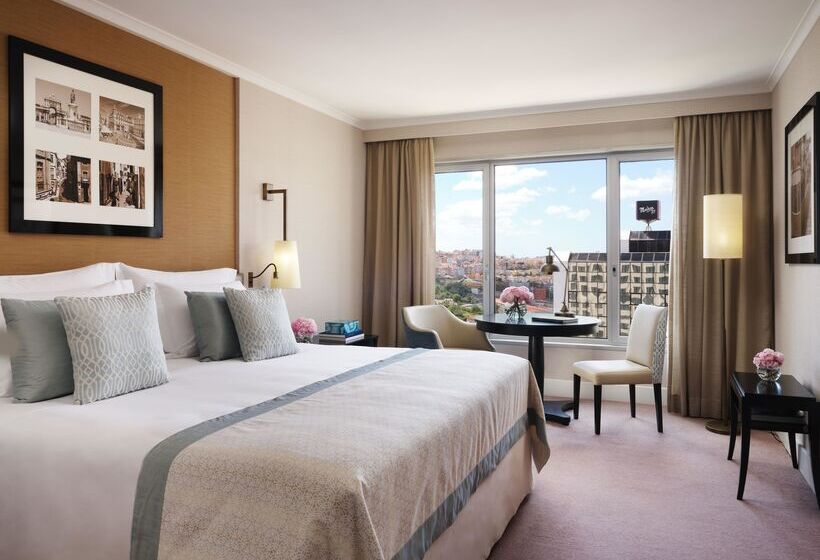 Quarto Deluxe Vista Cidade, Corinthia  Lisbon