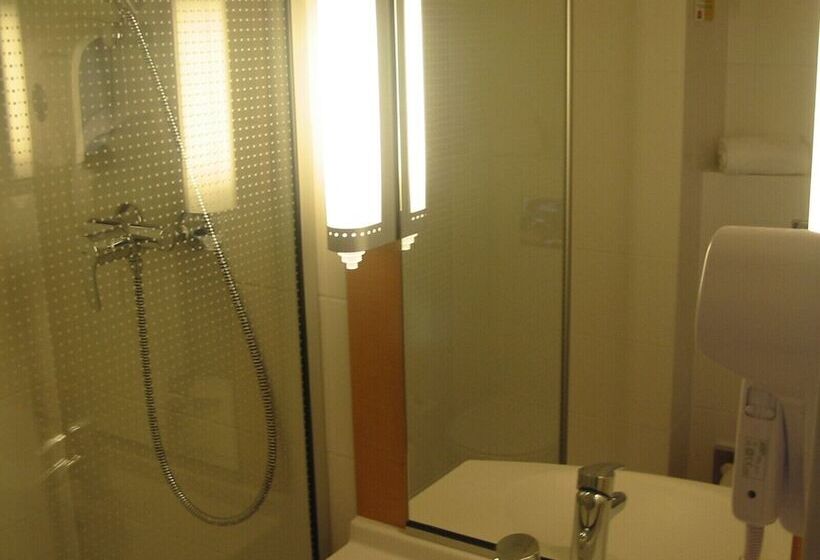 اتاق استاندارد, Ibis Hotel Brussels Expo Atomium