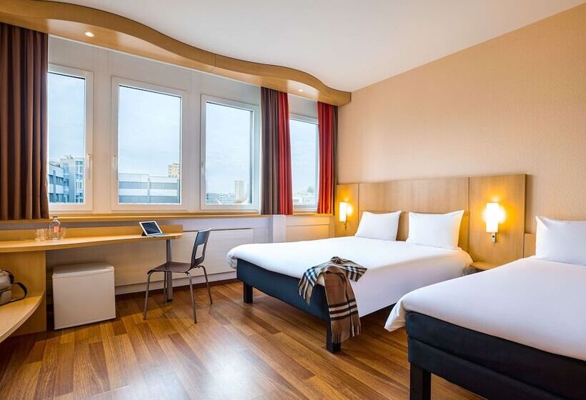 Номер Стандарт, Ibis Luzern Kriens