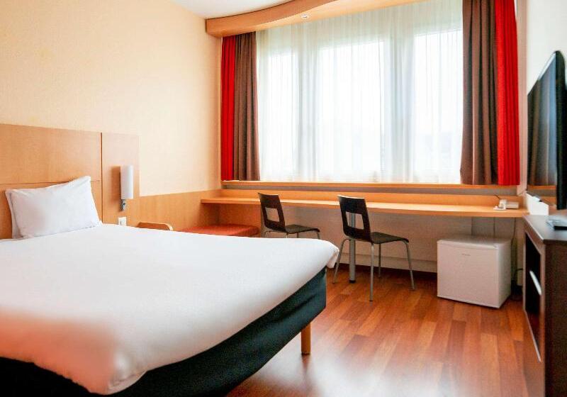 Номер Стандарт Двуспальная Кровать, Ibis Luzern Kriens
