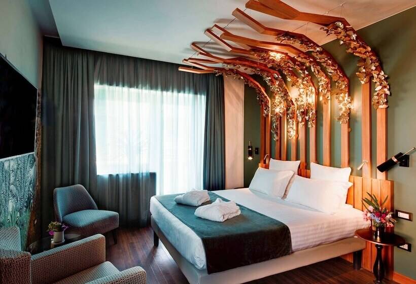 اتاق لوکس با بالکن, Mercure Roma Corso Trieste