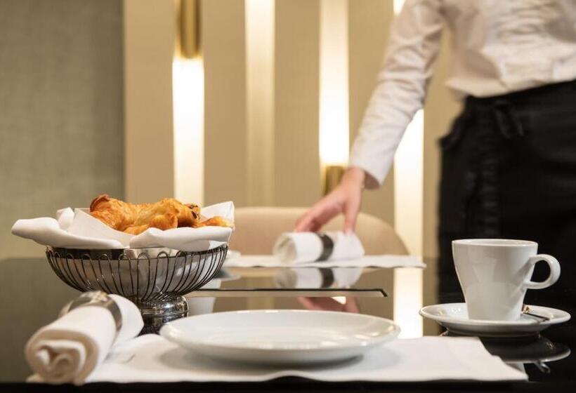주니어 스위트 킹사이즈 침대, Sofitel Athens Airport