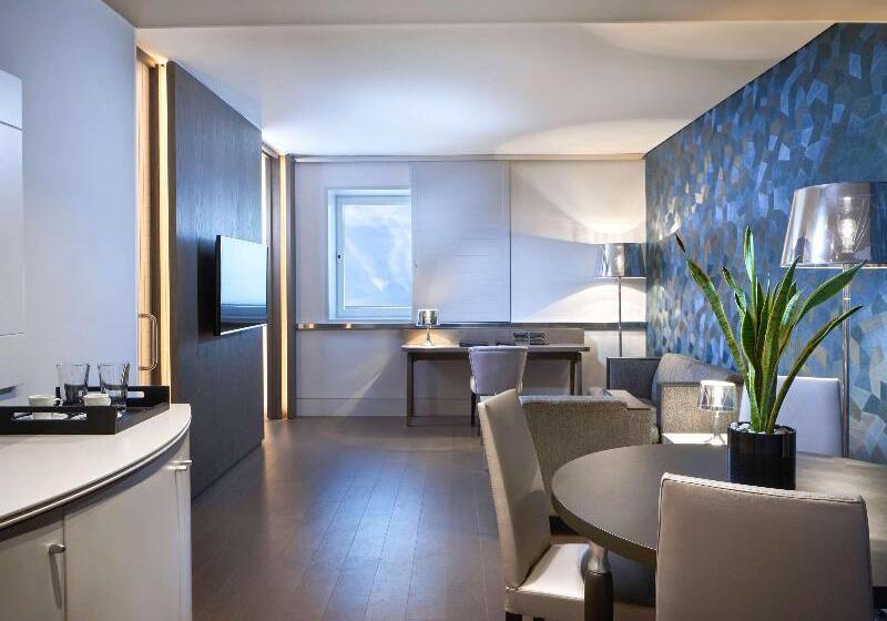 클럽 스위트, Sofitel Athens Airport