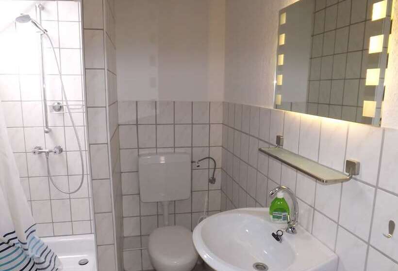 标准三人间, Landgasthof Hotel Zum Norden
