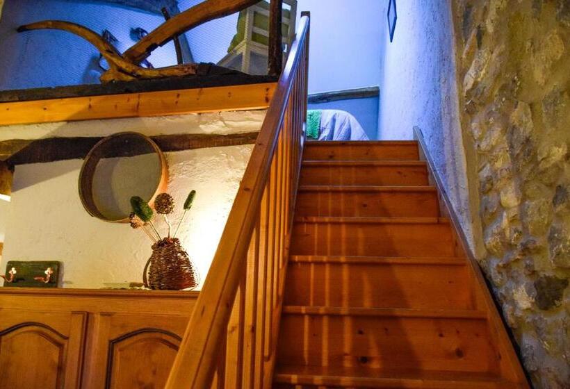 Номер Стандарт Трехместный, Posada Real El Rincón De Babia