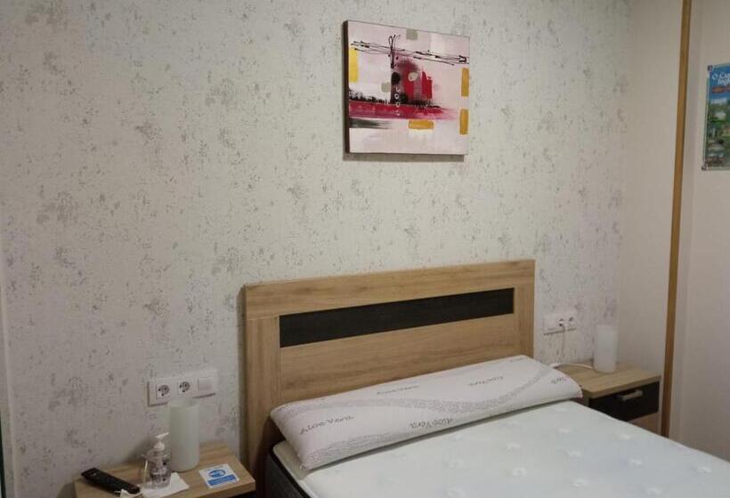 Номер Стандарт, Albergue Camiño Real