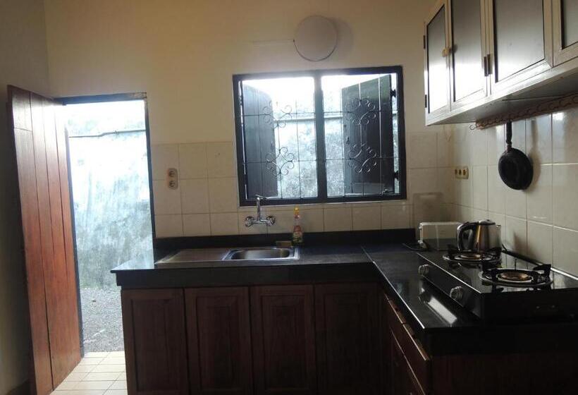 Номер Стандарт Совместная Ванная, Bentota Home Stay