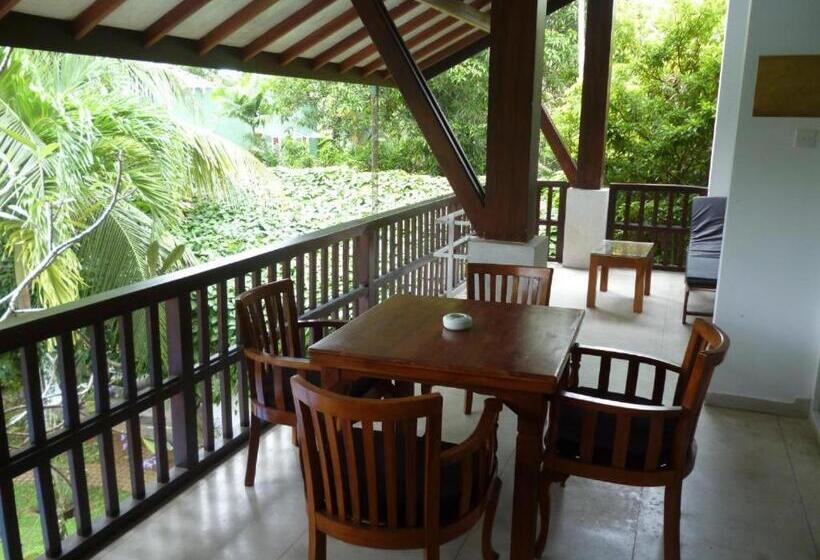 Вилла Deluxe 1 Спальня, Bentota Home Stay
