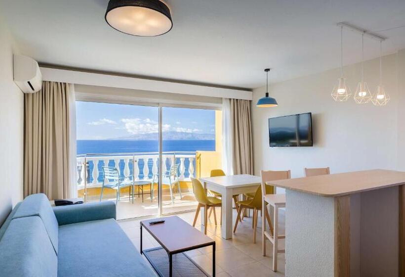 带1个卧室的带海景的公寓, Allegro Isora