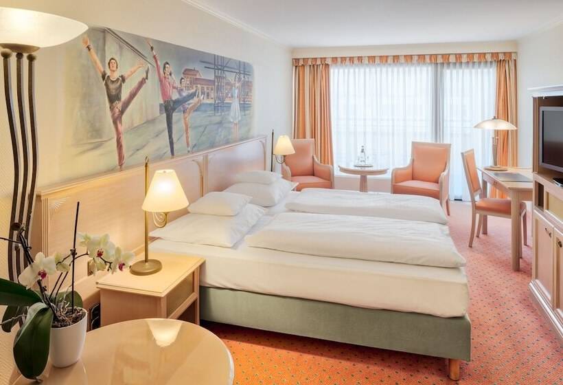 سوییت جونیور, Hollywood Media Hotel Am Kurfürstendamm