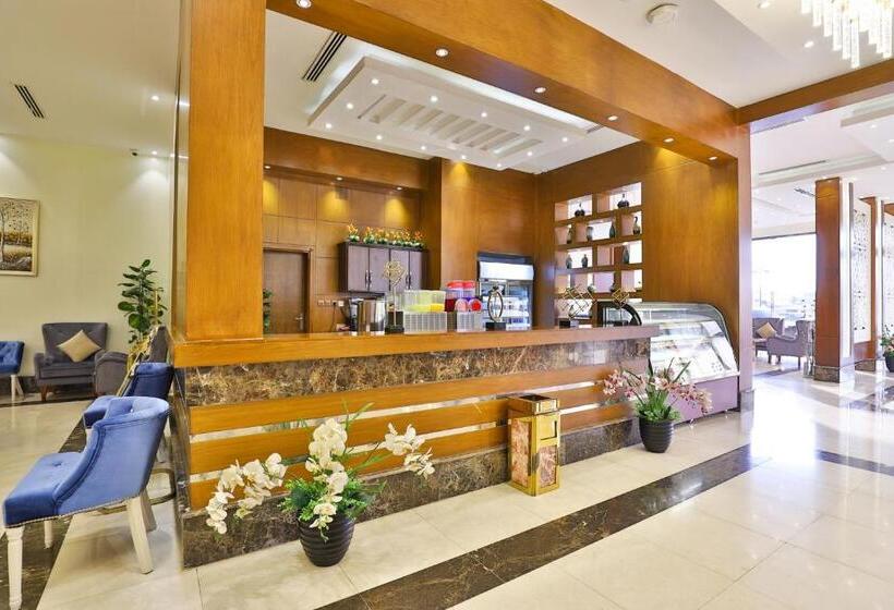 اتاق لوکس, Dreams Houses Furnished Suites