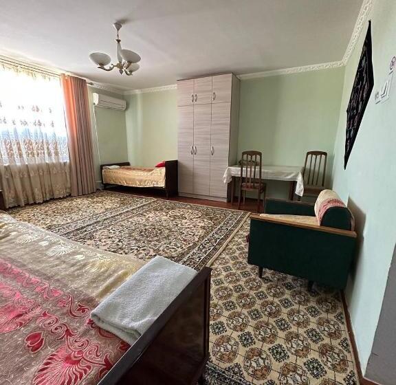트리플 클래식 룸, Guest House Nika, Nukus