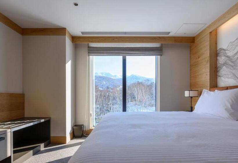 스탠다드 스튜디오 (전망), Yu Kiroro, Ski In Ski Out Luxury Residences