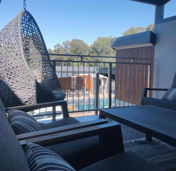 침실 3개 아파트, Bundalong Villas
