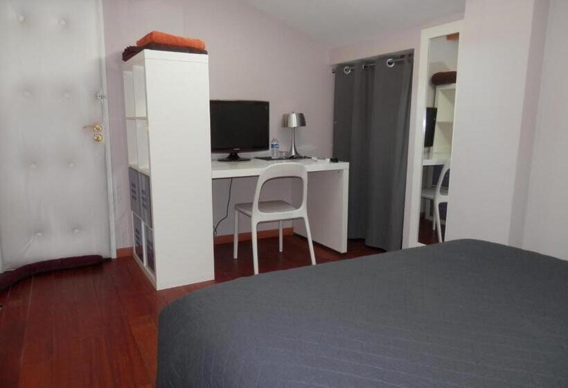 Люкс, Bordeaux Cosy B&b