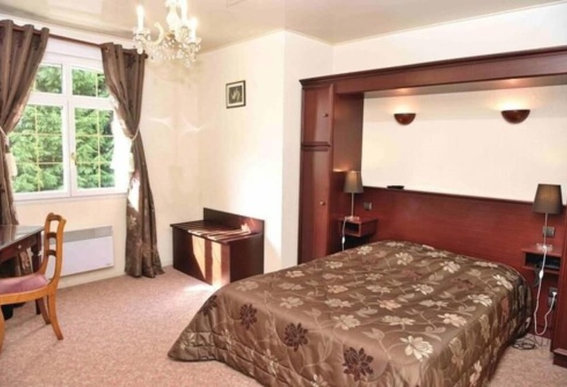 Номер Стандарт, Logis Hôtel & Restaurant   Le Château Des Tourelles