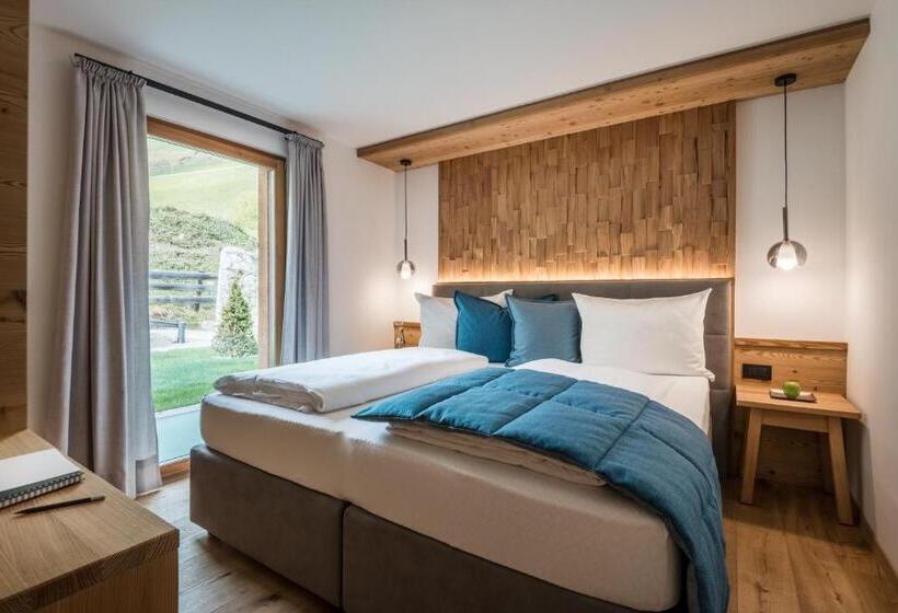 Апартаменты 1 Спальня с Видом, Les Dolomites Mountain Lodges