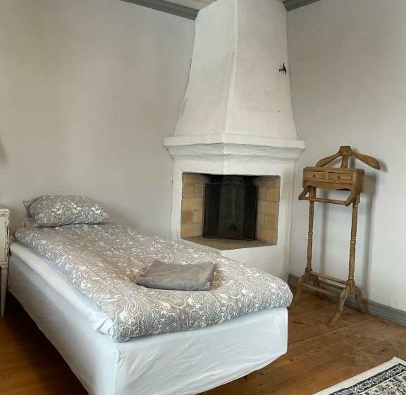 اتاق استاندارد با سرویس بهداشتی مشترک, Hallagårdens B&b