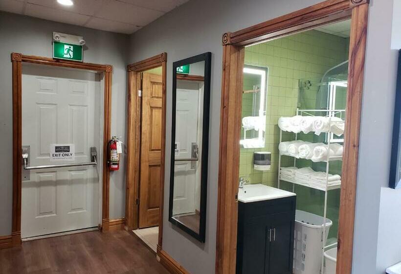 Номер Deluxe, Hepworth Hostel