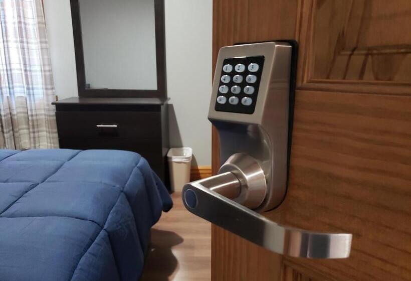 Четырехместный Номер Deluxe, Hepworth Hostel