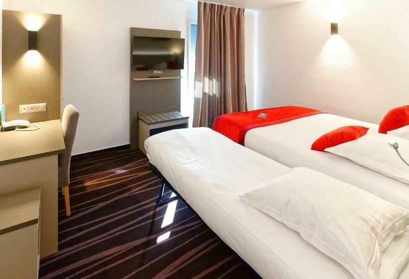 Номер Стандарт Трехместный, Hôtel Akena Besançon