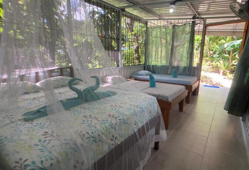 패밀리 방갈로, Yejos Jungle Lodge