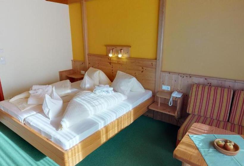 Семейный Номер, Das Kleine Familienhotel Koch
