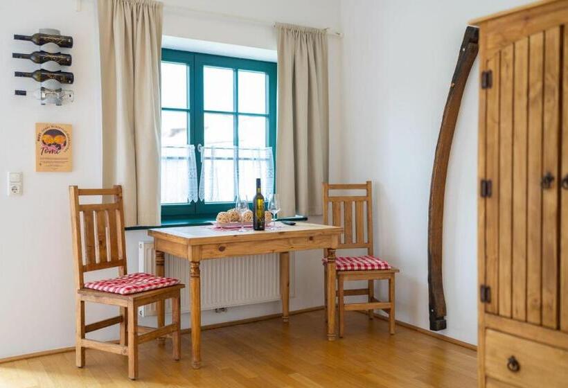 Номер Стандарт, Winzerhof Küssler   Weinviertel