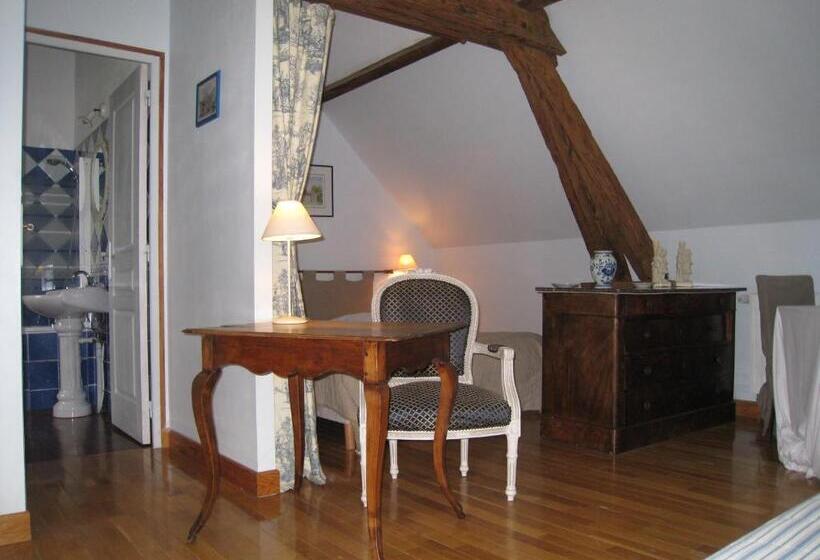 Четырехместный Номер Стандарт, Chambres D Hotes Spa Château D Omiécourt