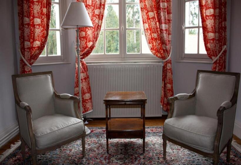 Люкс, Chambres D Hotes Spa Château D Omiécourt
