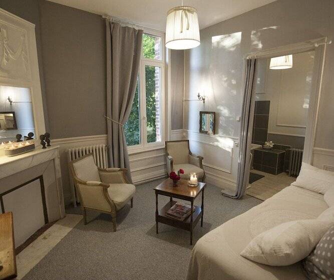 Люкс, Chambres D Hotes Spa Château D Omiécourt