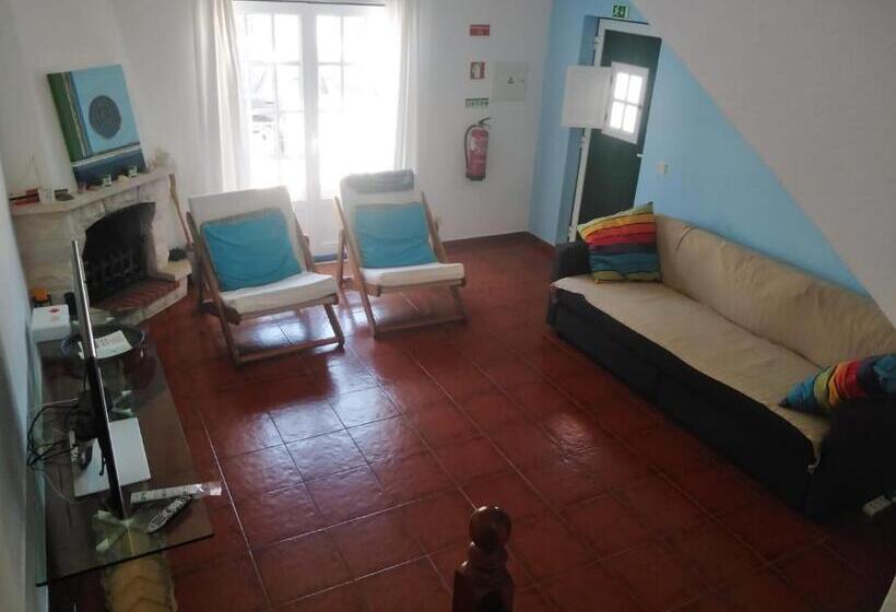 Дом 2 Спальни, Ergobeach House