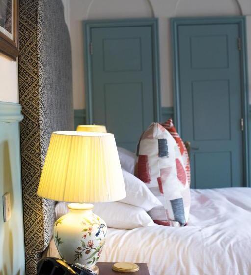 Классический Номер, The Hoste And The Vine House Hotels